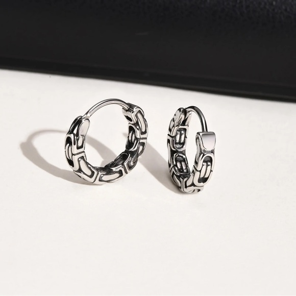 Byzantine Chain Earring, Waterproof Stainless Steel Hoop Huggies Earring - Picture 3 of 4